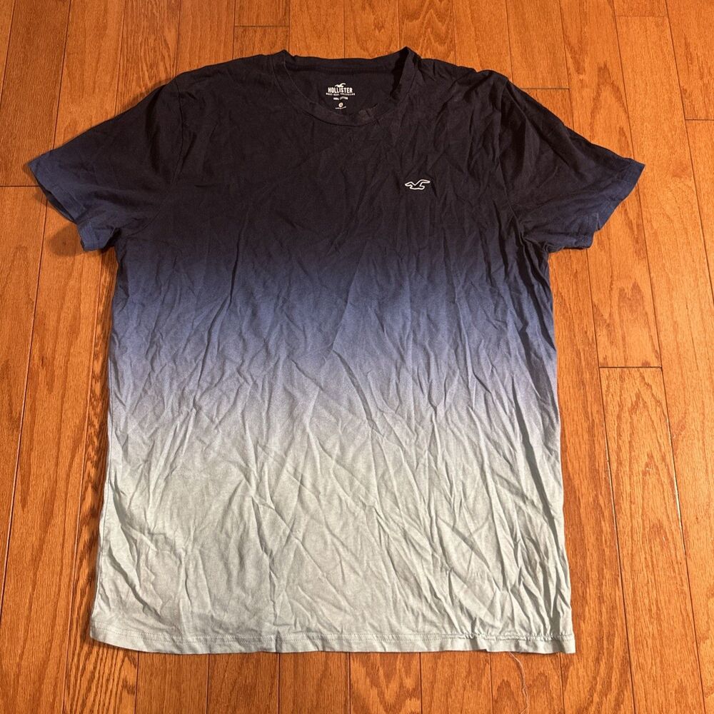 Hollister Men's Gradient Graphic Tee size XL
